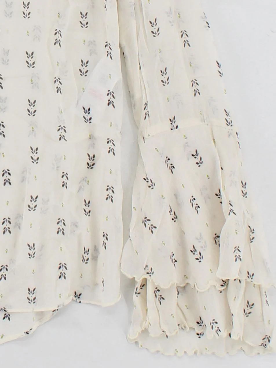 Mint Velvet Women's Blouse M Cream Floral 100% Viscose Long Sleeve V-Neck Basic - Image 4