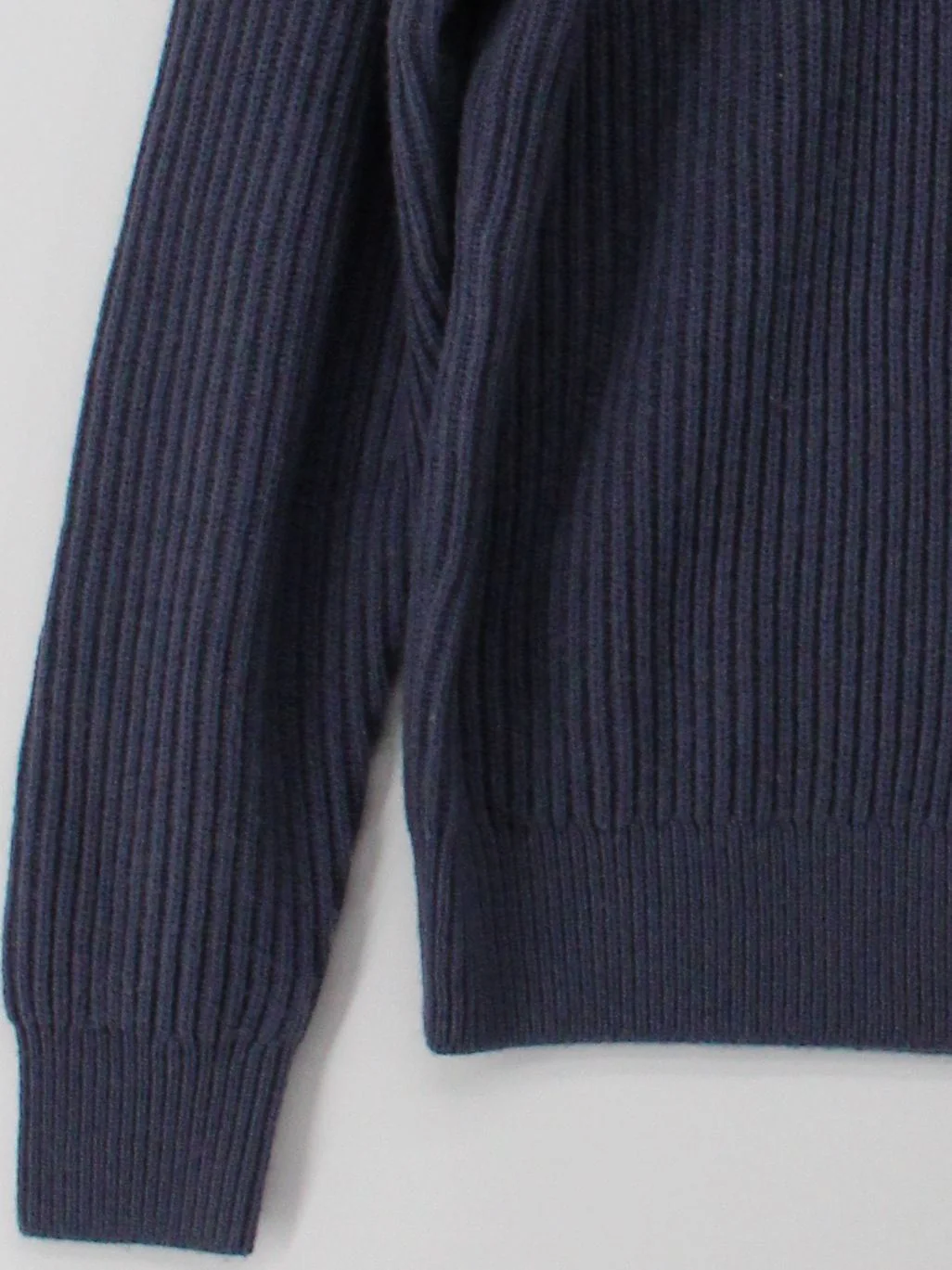 Uniqlo Men's Jumper M Blue Acrylic with Nylon, Wool Crew Neck Pullover - Image 4