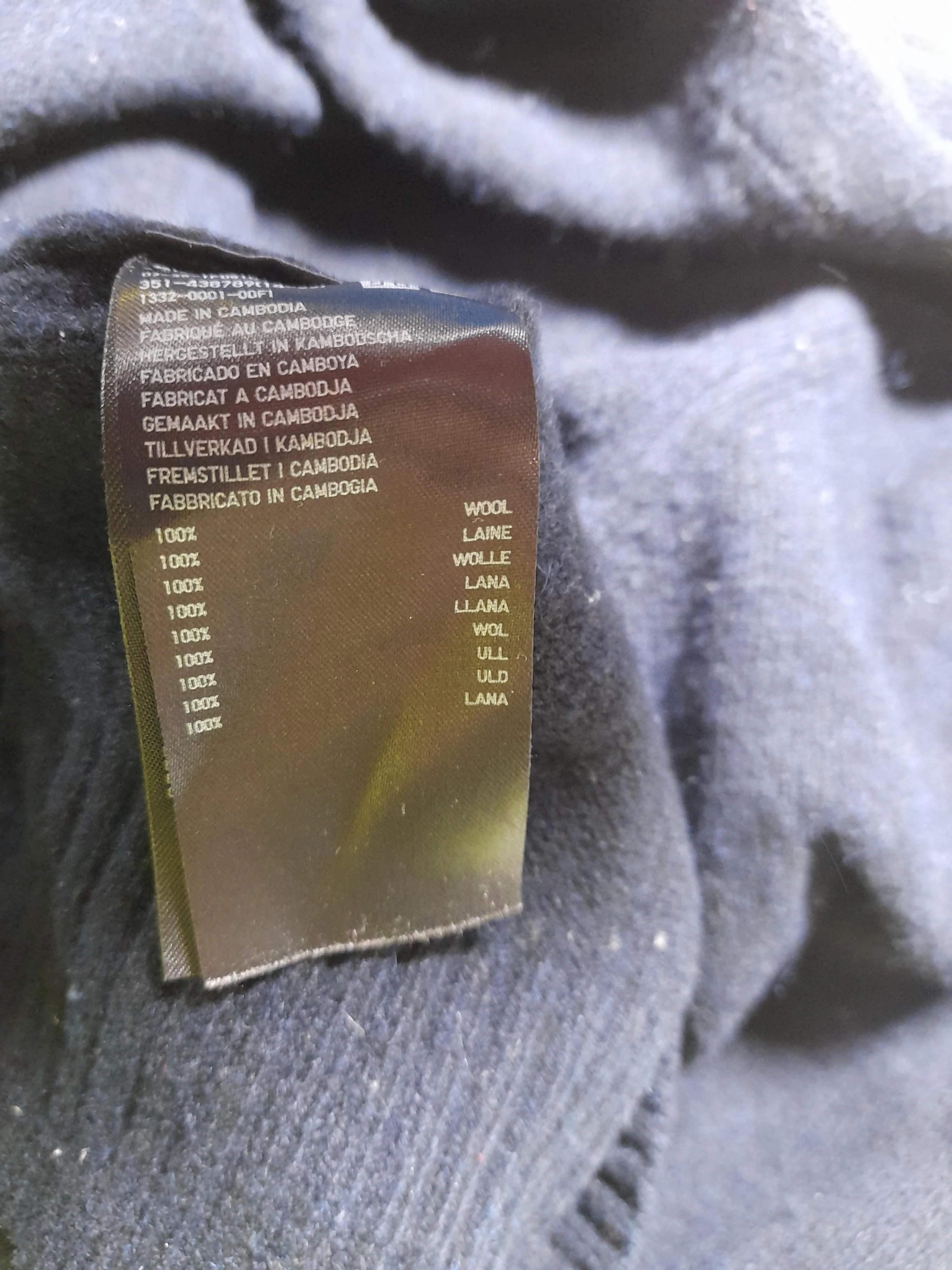 Uniqlo Men's Jumper XL Black 100% Wool Crew Neck Pullover - Image 8