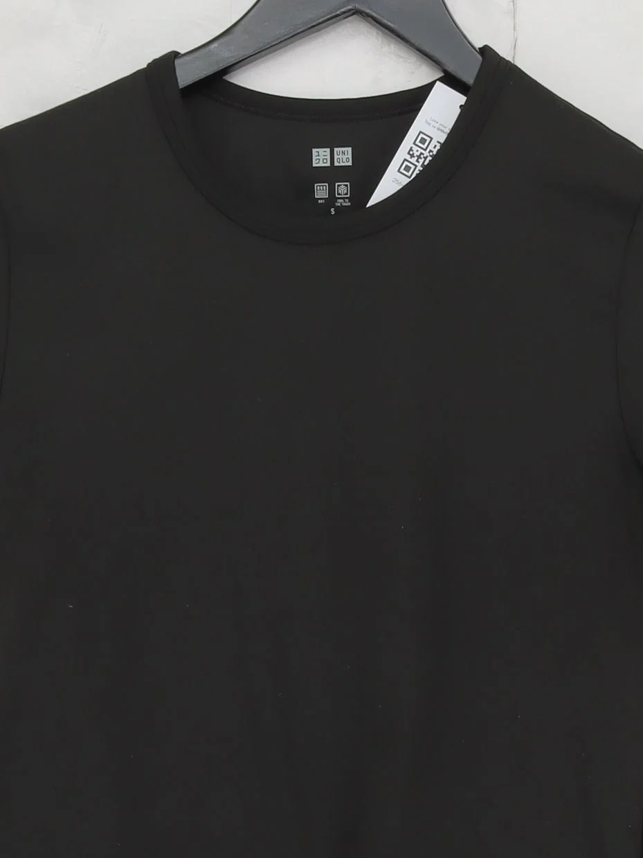 Uniqlo Men's T-Shirt S Black 100% Polyester Basic - Image 3