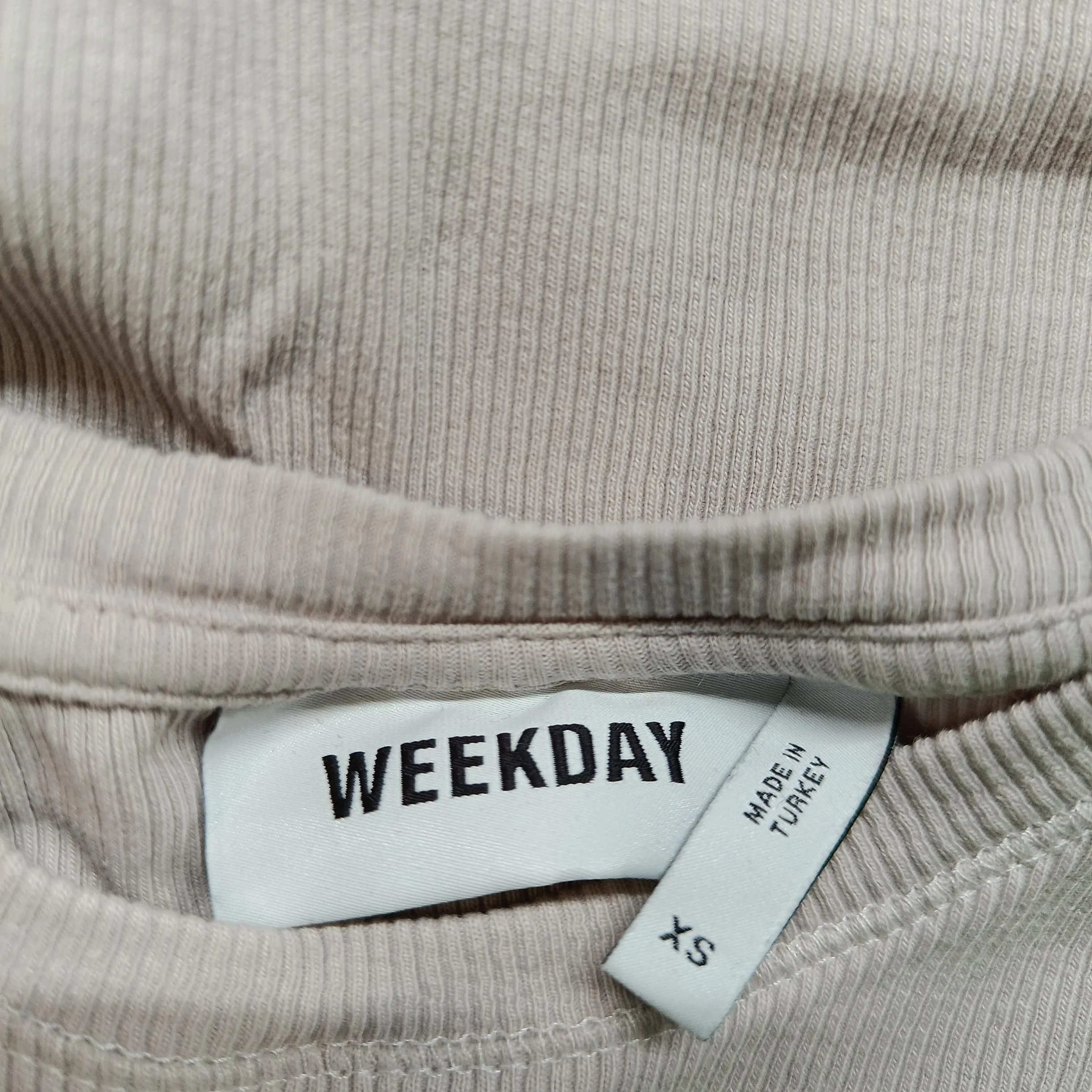 Weekday Women's T-Shirt XS Cream Cotton with Elastane Basic - Image 5